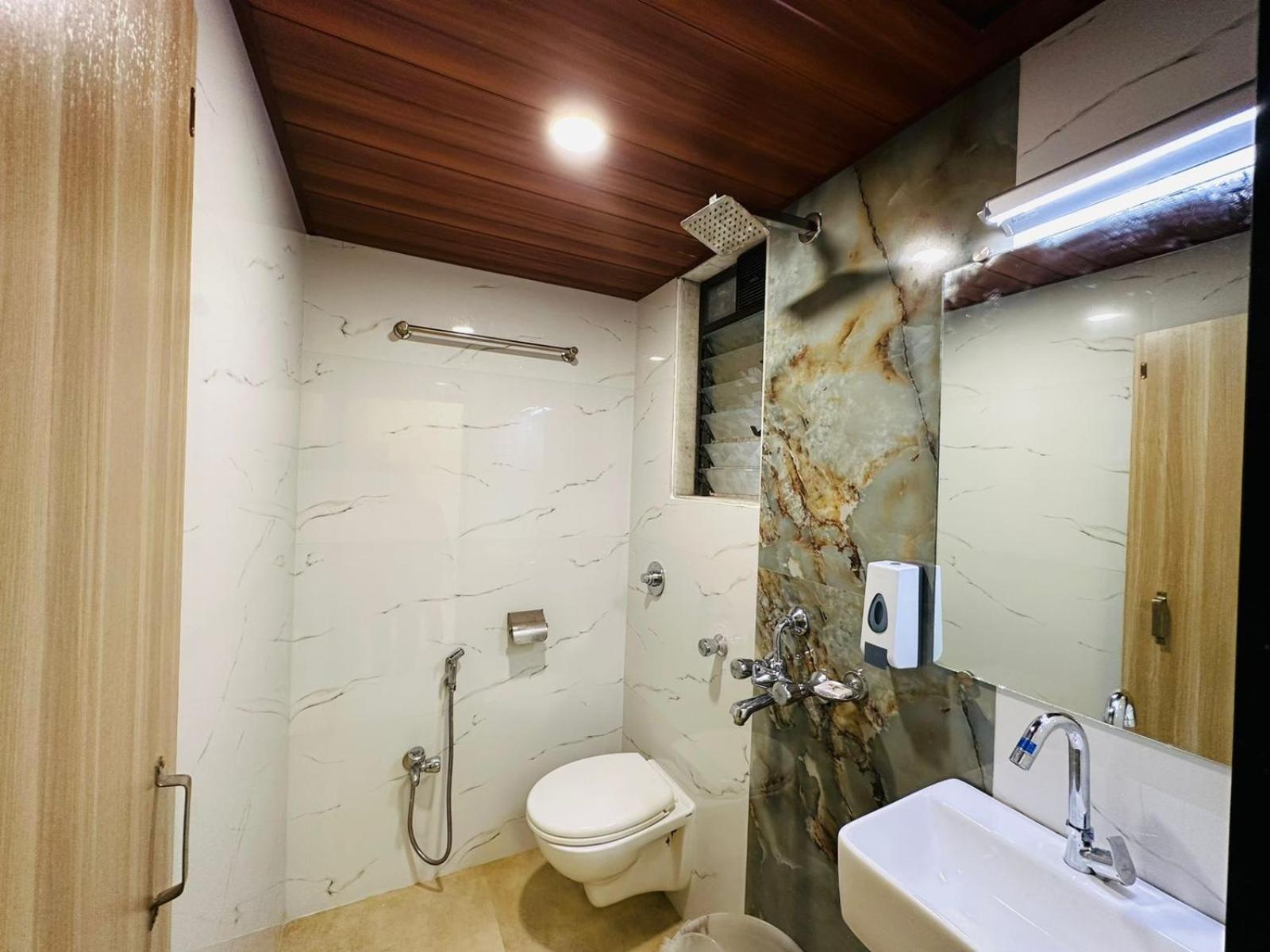 Hotel Vashi Inn Navi Mumbai Dış mekan fotoğraf