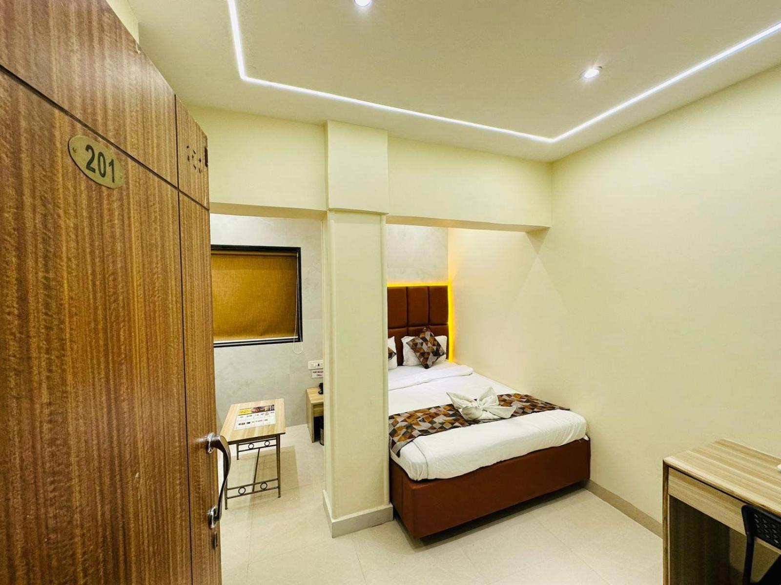 Hotel Vashi Inn Navi Mumbai Dış mekan fotoğraf