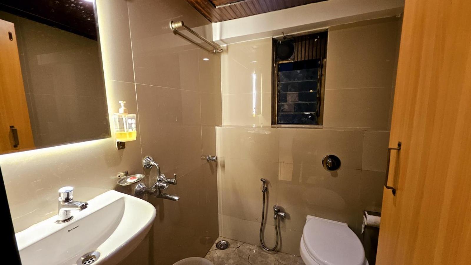 Hotel Vashi Inn Navi Mumbai Dış mekan fotoğraf